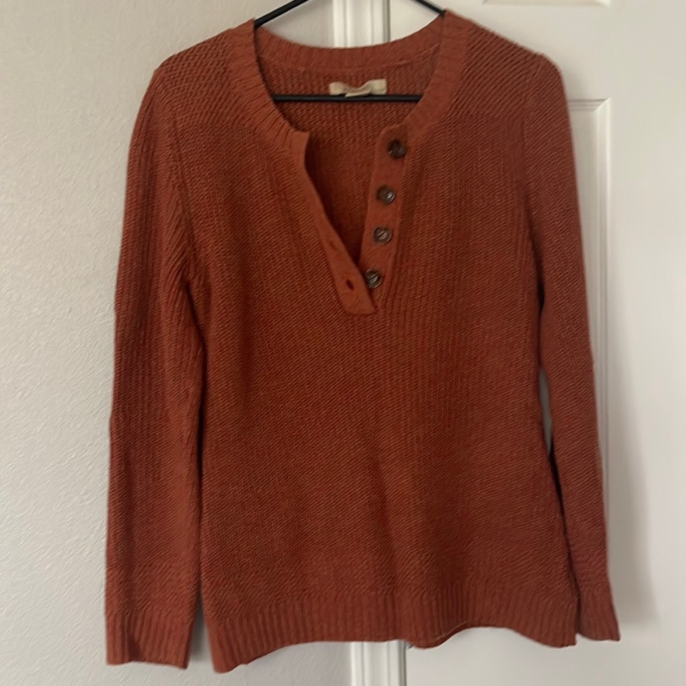 Natural Reflections brick color sweater size M worn once perfect condition